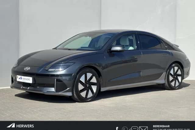 Hyundai Ioniq 6 (2023) thumbnail 1