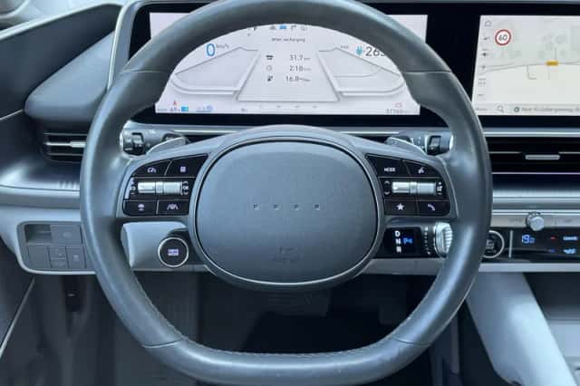 Hyundai Ioniq 6 (2023) thumbnail 11