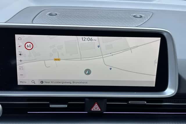 Hyundai Ioniq 6 (2023) thumbnail 14