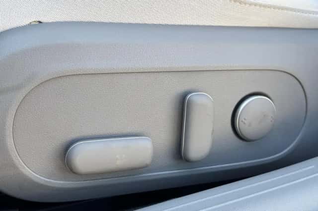 Hyundai Ioniq 6 (2023) thumbnail 28