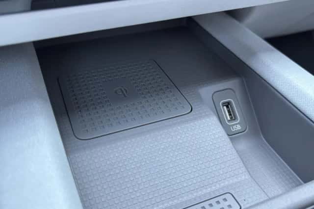 Hyundai Ioniq 6 (2023) thumbnail 41