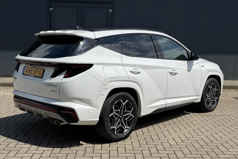 Hyundai Tucson (2022) thumbnail 3