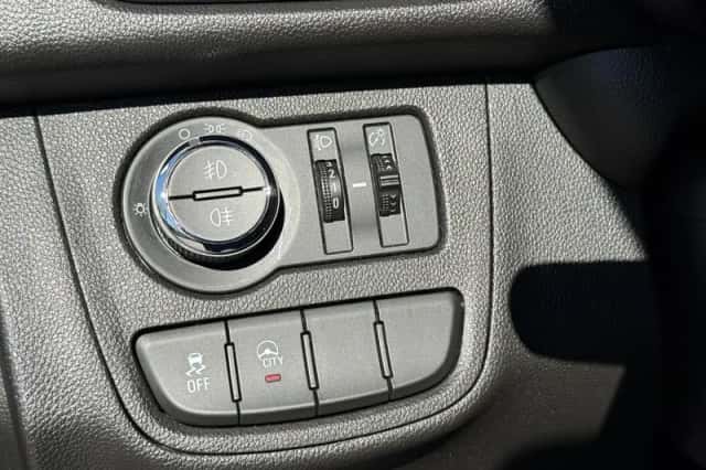 Opel Karl (2018) thumbnail 28