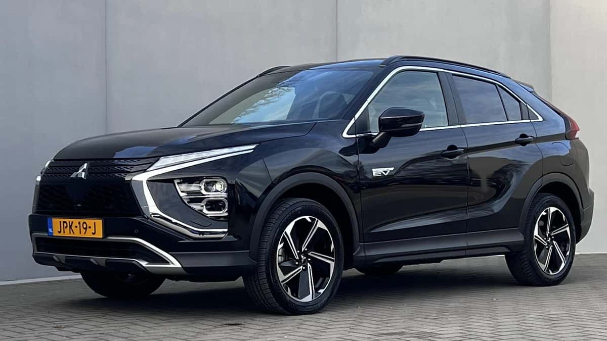 Mitsubishi Eclipse Cross (2022) — foto 1