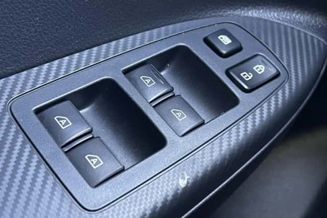 Mitsubishi Eclipse Cross (2022) thumbnail 27