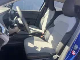 Mitsubishi Colt (2024) thumbnail 9
