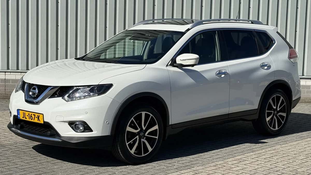 Nissan X-Trail (2016) — foto 1