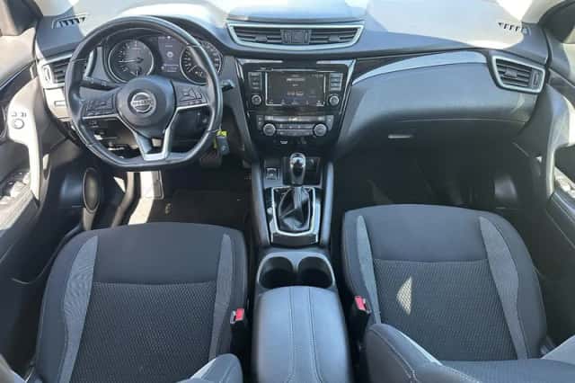 Nissan Qashqai (2020) thumbnail 2