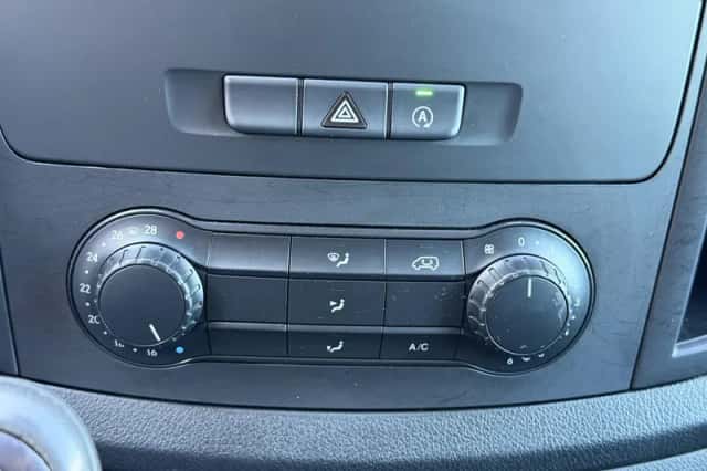 Mercedes-Benz Vito (2019) thumbnail 31
