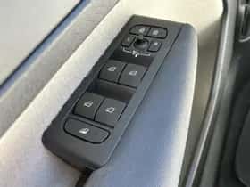Volvo XC40 (2020) thumbnail 24