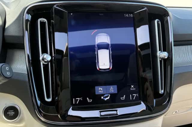Volvo XC40 (2020) thumbnail 31