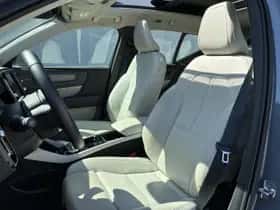 Volvo XC40 (2020) thumbnail 32