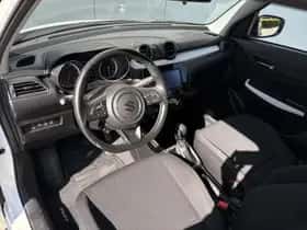 Suzuki Swift (2022) thumbnail 32
