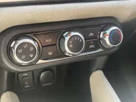 Nissan Micra (2018) thumbnail 25