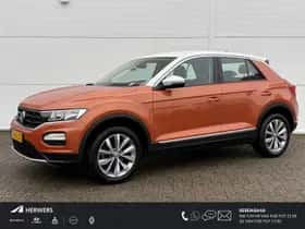 Ford Kuga (2018) thumbnail 4