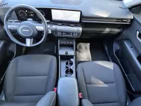 Hyundai Kona (2023) thumbnail 5
