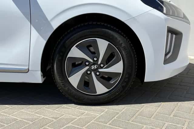 Hyundai Ioniq (2022) thumbnail 22
