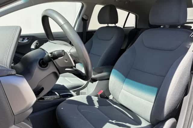 Hyundai Ioniq (2022) thumbnail 25