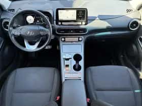 Hyundai Kona (2023) thumbnail 5