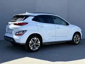 Hyundai Kona (2023) thumbnail 6