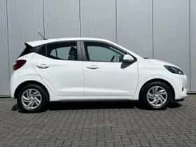 Hyundai i10 (2021) thumbnail 17