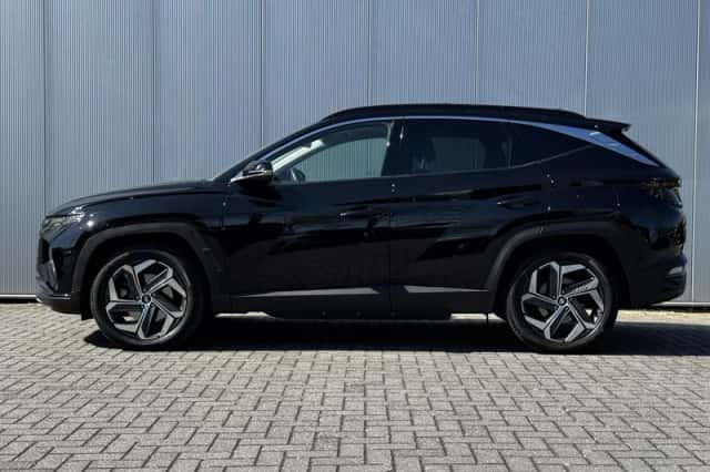 Hyundai Tucson (2023) thumbnail 2