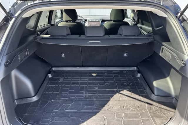 Hyundai Tucson (2023) thumbnail 12