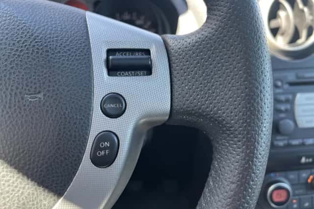 Nissan Qashqai (2008) thumbnail 11