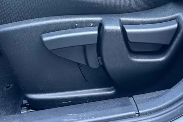 Nissan Qashqai (2008) thumbnail 37