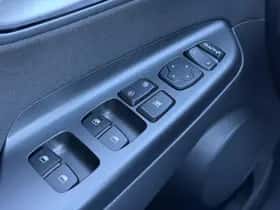 Hyundai Kona (2023) thumbnail 16