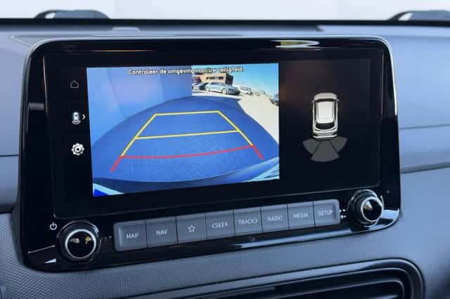 Hyundai Kona (2023) thumbnail 5