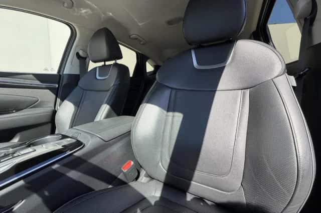Hyundai Tucson (2023) thumbnail 10