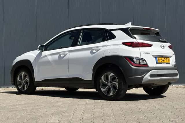 Hyundai Kona (2022) thumbnail 13