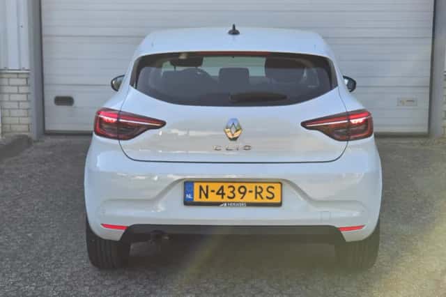 Renault Clio (2022) thumbnail 26