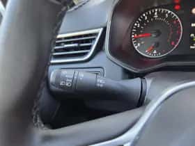 Renault Clio (2022) thumbnail 39