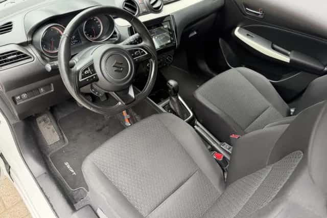 Suzuki Swift (2018) thumbnail 19