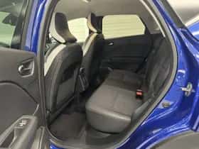 Renault Captur (2023) thumbnail 12
