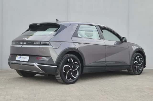 Hyundai Ioniq 5 (2022) thumbnail 3
