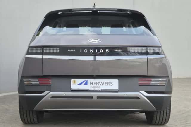 Hyundai Ioniq 5 (2022) thumbnail 23
