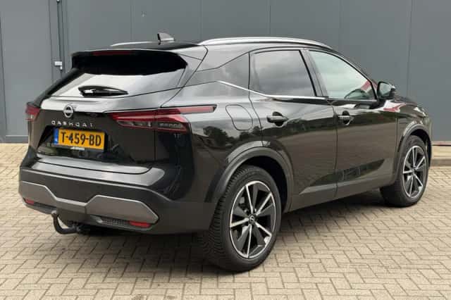 Nissan Qashqai (2023) thumbnail 3