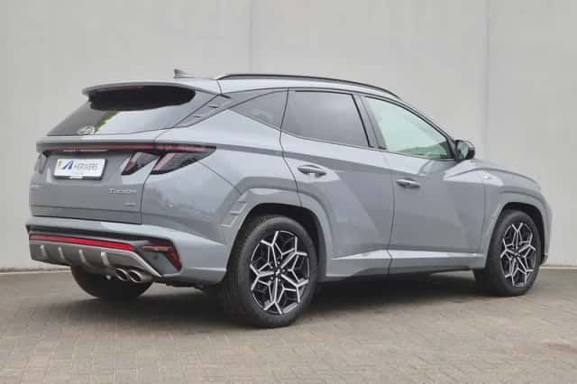 Hyundai Tucson (2022) thumbnail 3