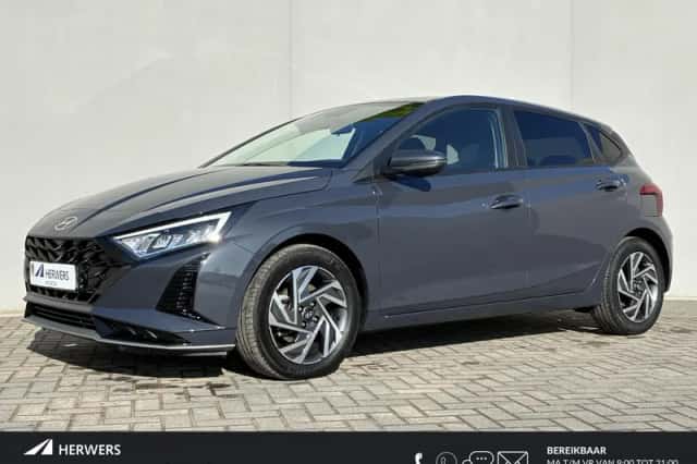Hyundai i20 (2025) thumbnail 1