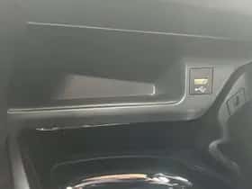 Toyota C-HR (2021) thumbnail 46