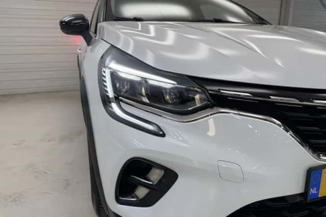 Renault Captur (2019) thumbnail 25