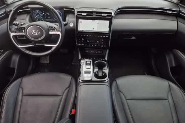 Hyundai Tucson (2022) thumbnail 2