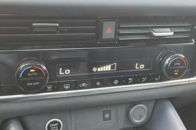 Nissan Qashqai (2023) thumbnail 4