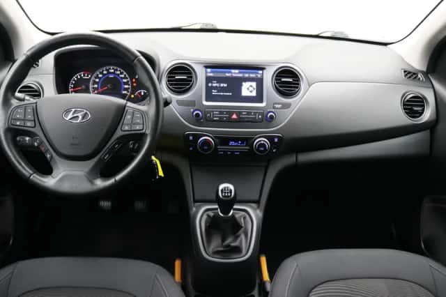 Hyundai i10 (2018) thumbnail 2
