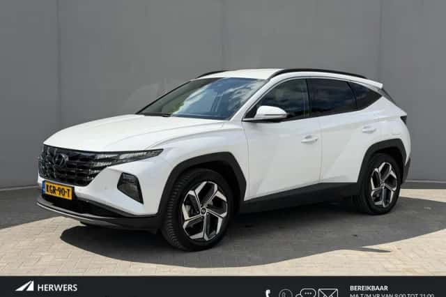 Hyundai Tucson (2023) thumbnail 1