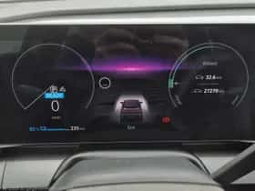 Renault Mégane E-Tech (2022) thumbnail 16