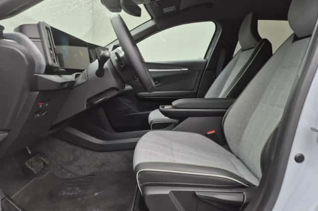 Renault Mégane E-Tech (2025) thumbnail 8